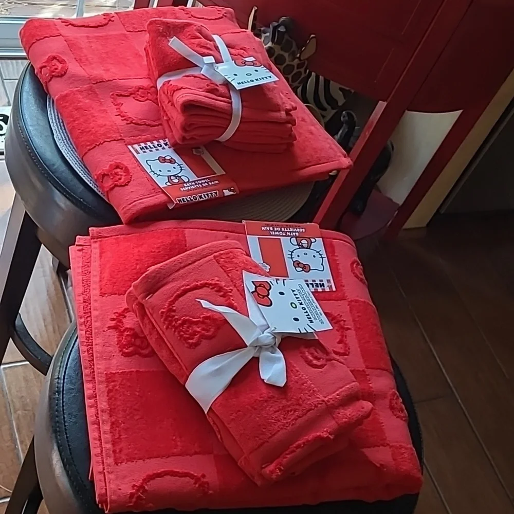 Hello Kitty Bath Towel Set